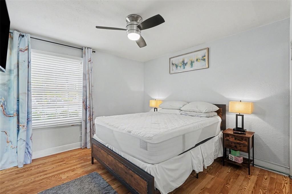 For Sale: $110,000 (1 beds, 1 baths, 644 Square Feet)