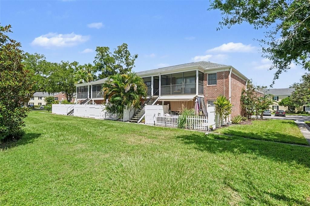 For Sale: $110,000 (1 beds, 1 baths, 644 Square Feet)