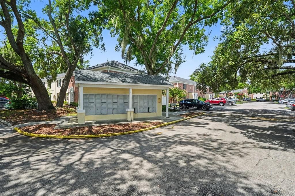 For Sale: $110,000 (1 beds, 1 baths, 644 Square Feet)