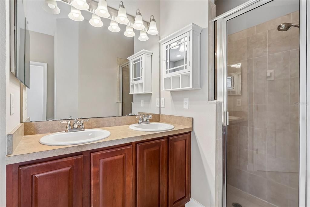 For Sale: $329,000 (3 beds, 2 baths, 2245 Square Feet)