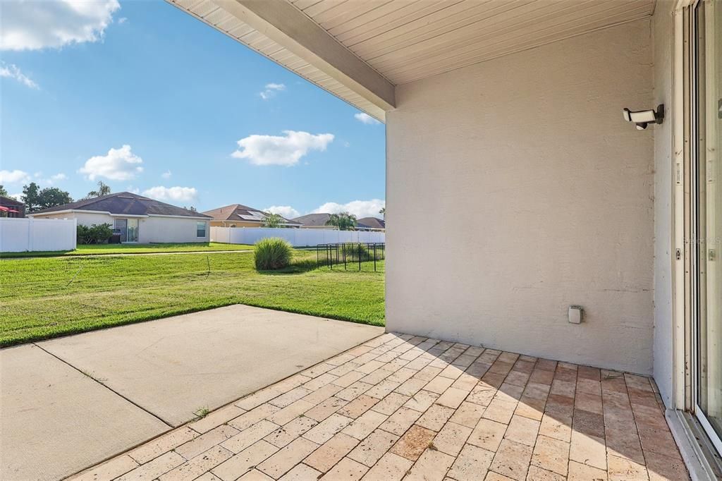 For Sale: $329,000 (3 beds, 2 baths, 2245 Square Feet)