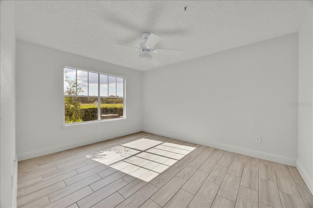 For Sale: $189,900 (2 beds, 2 baths, 1026 Square Feet)