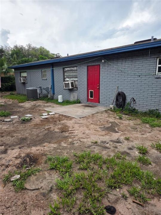 For Sale: $199,900 (3 beds, 1 baths, 1064 Square Feet)