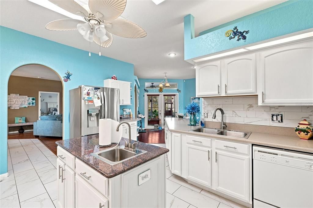 For Sale: $385,000 (3 beds, 2 baths, 2145 Square Feet)