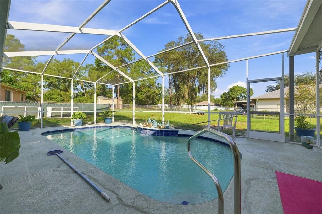 For Sale: $385,000 (3 beds, 2 baths, 2145 Square Feet)
