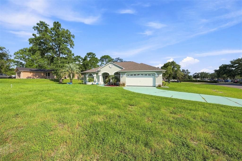 For Sale: $385,000 (3 beds, 2 baths, 2145 Square Feet)