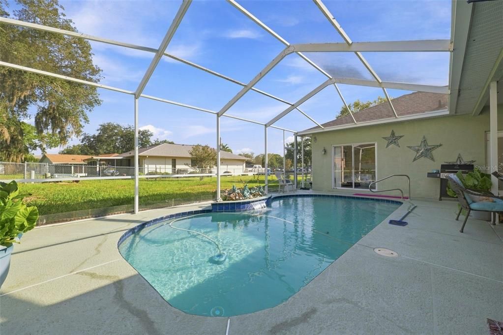 For Sale: $385,000 (3 beds, 2 baths, 2145 Square Feet)