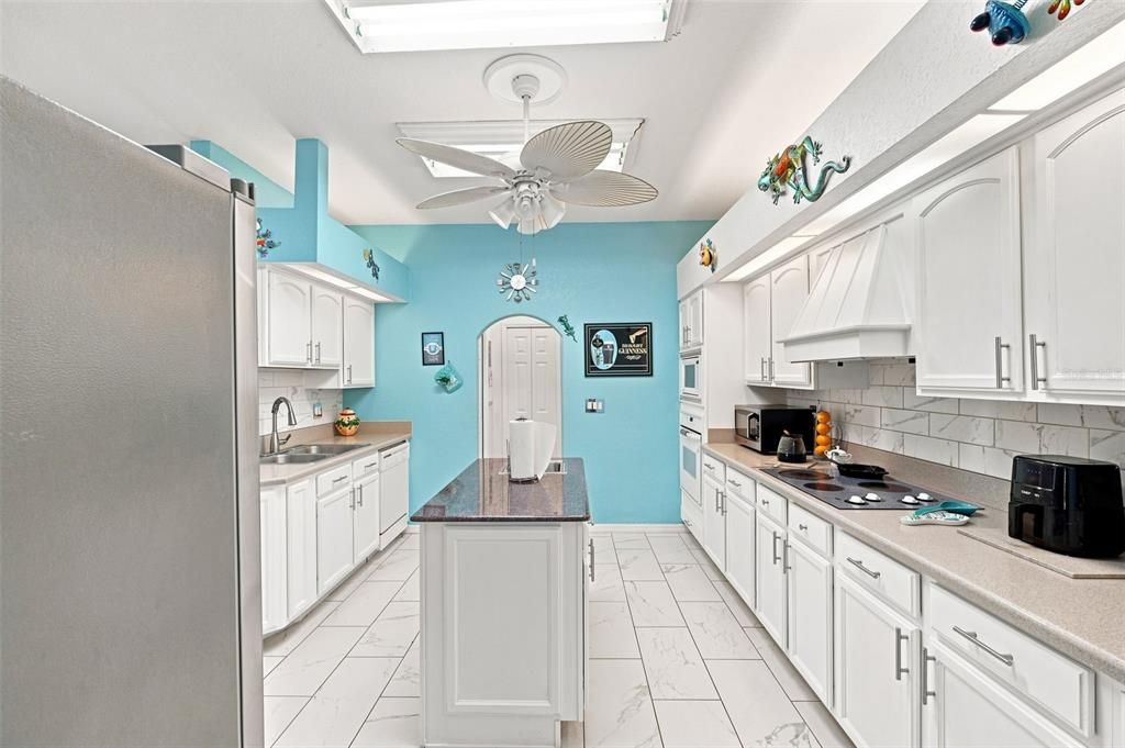 For Sale: $385,000 (3 beds, 2 baths, 2145 Square Feet)
