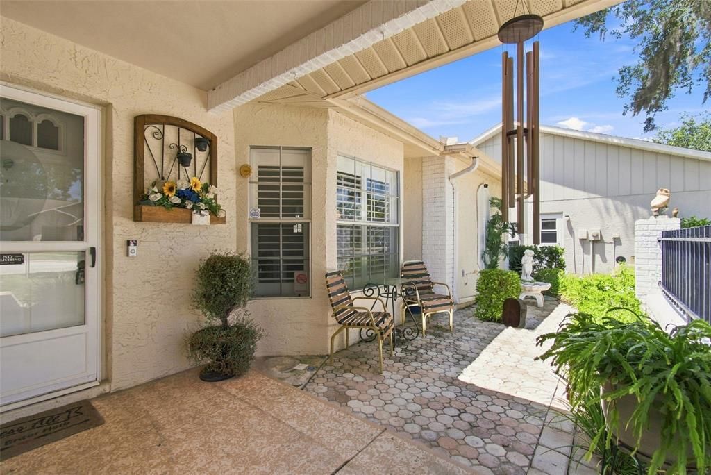 En Venta: $317,500 (2 camas, 2 baños, 1747 Pies cuadrados)