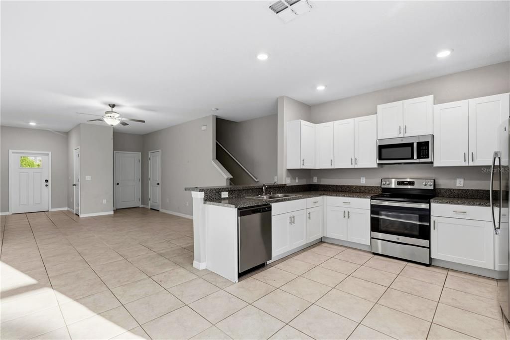 For Rent: $1,950 (3 beds, 2 baths, 1634 Square Feet)