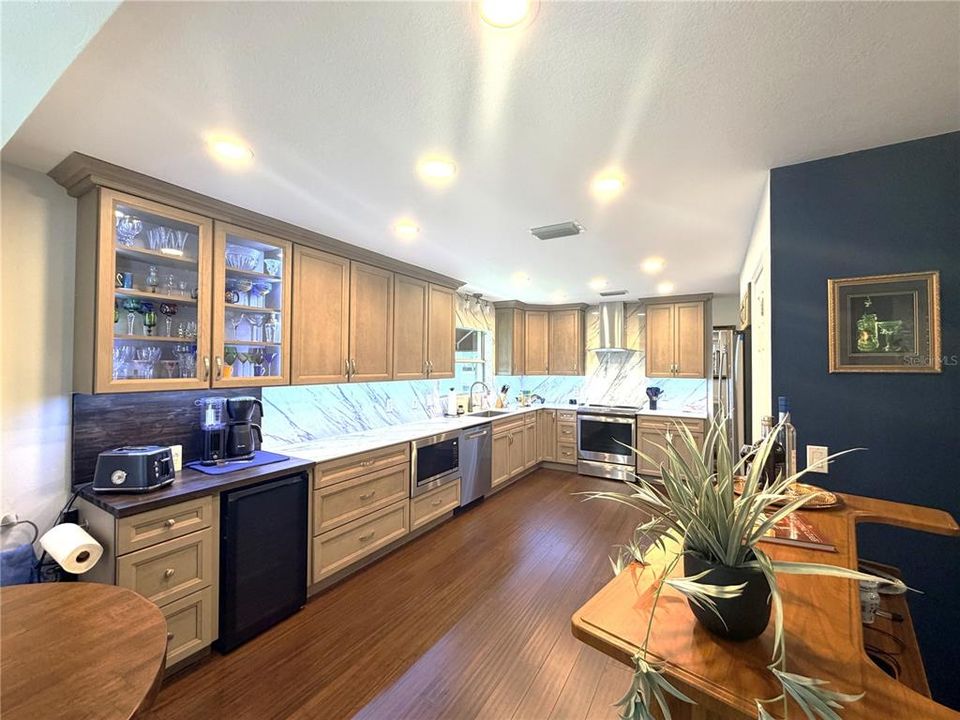 For Sale: $749,000 (3 beds, 2 baths, 2092 Square Feet)
