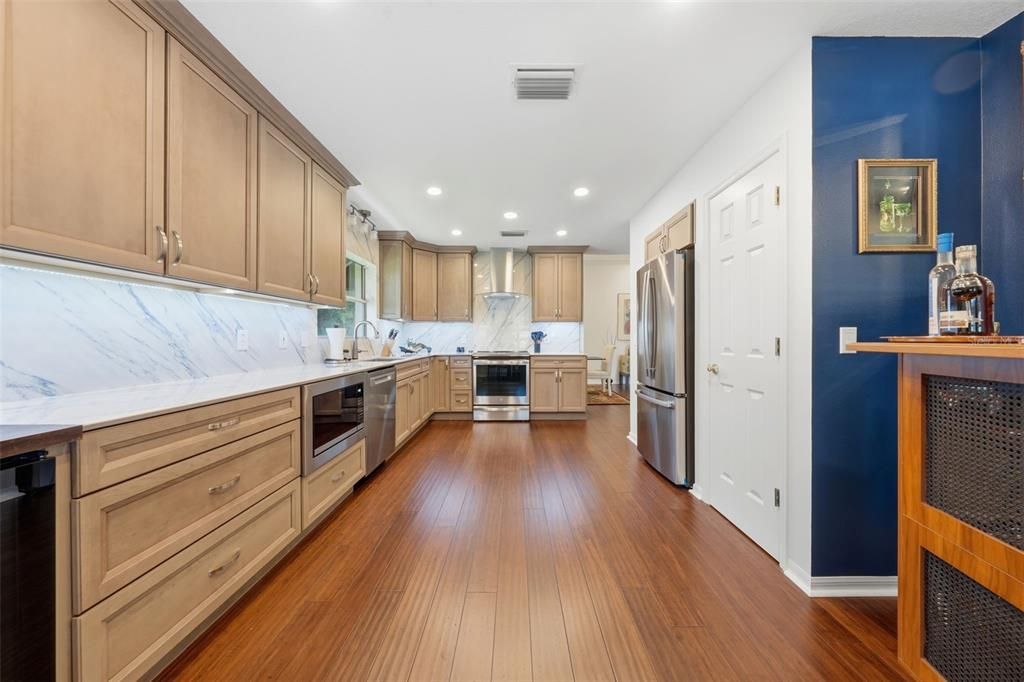 For Sale: $749,000 (3 beds, 2 baths, 2092 Square Feet)