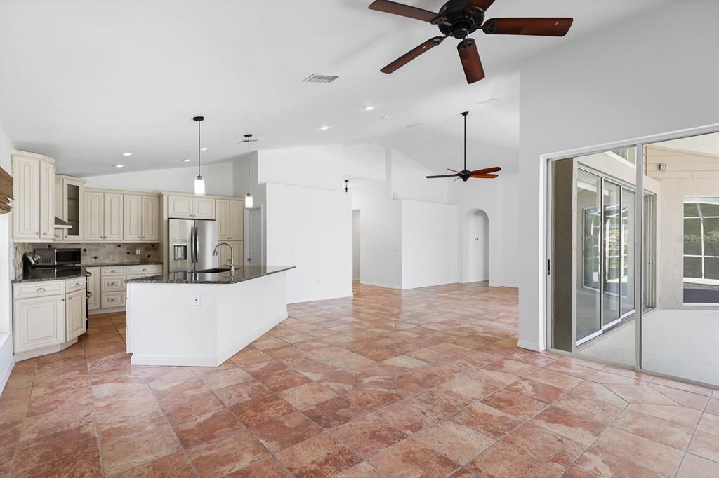 For Rent: $2,900 (3 beds, 2 baths, 1827 Square Feet)