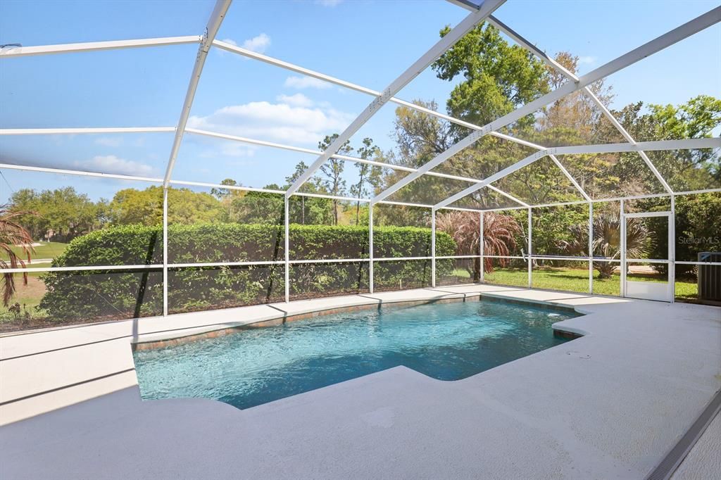 For Rent: $2,900 (3 beds, 2 baths, 1827 Square Feet)