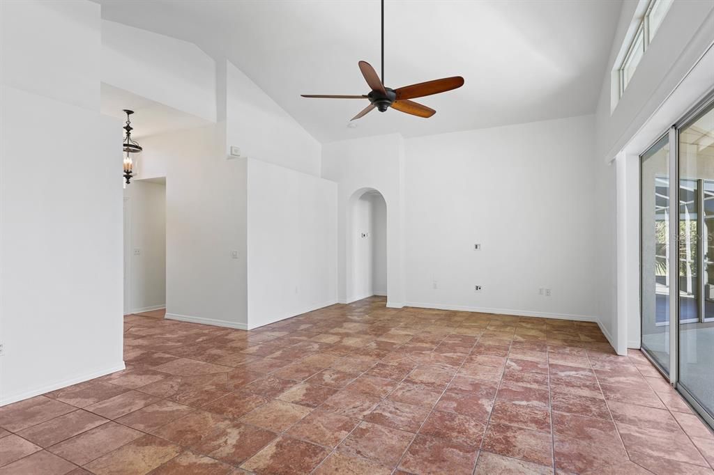 For Rent: $2,900 (3 beds, 2 baths, 1827 Square Feet)