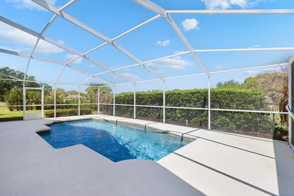 For Rent: $2,900 (3 beds, 2 baths, 1827 Square Feet)