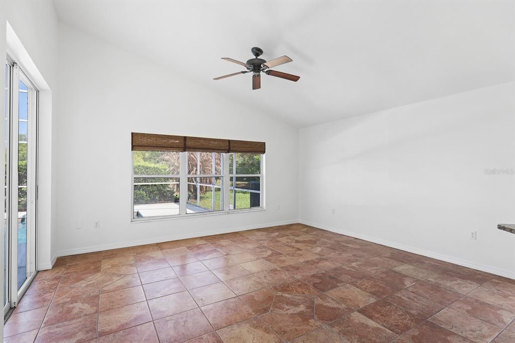 For Rent: $2,900 (3 beds, 2 baths, 1827 Square Feet)