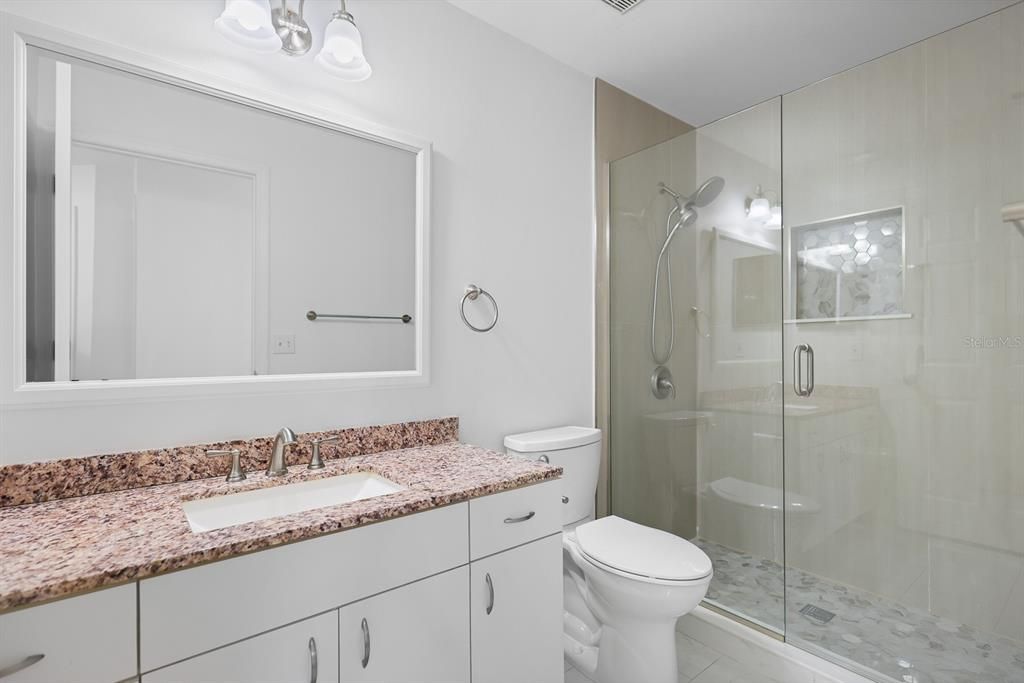 For Rent: $2,900 (3 beds, 2 baths, 1827 Square Feet)
