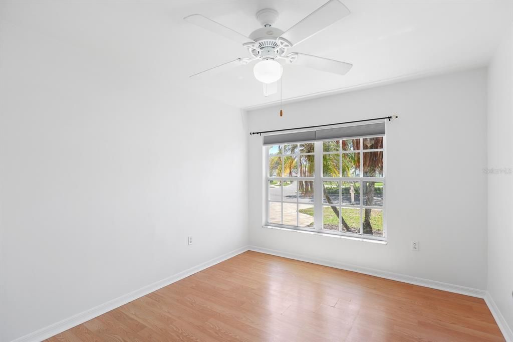 For Rent: $2,900 (3 beds, 2 baths, 1827 Square Feet)