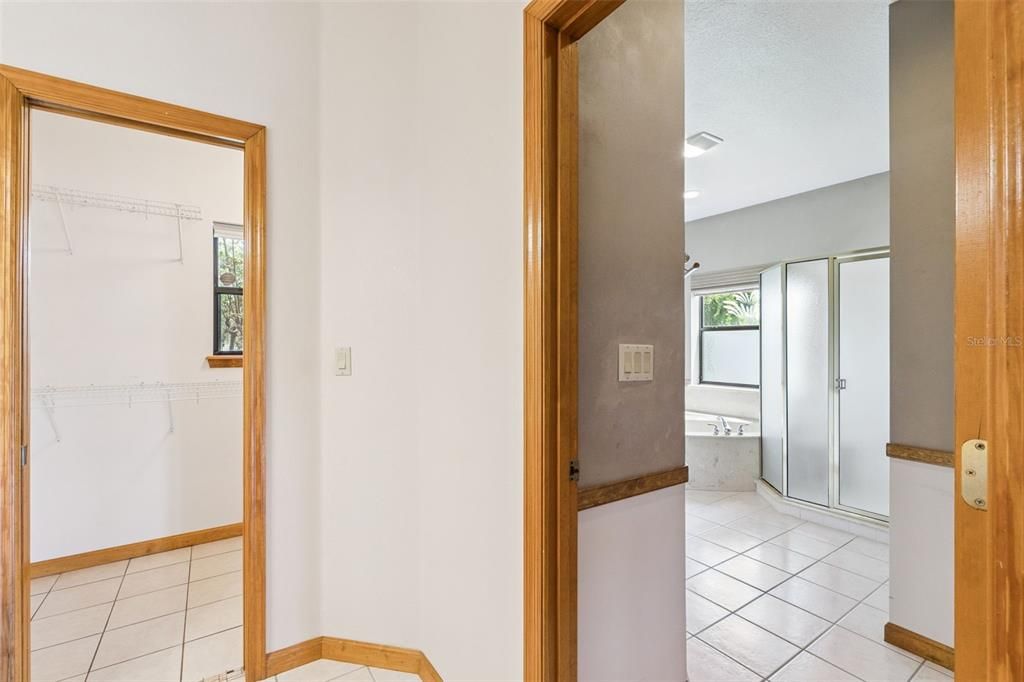 For Sale: $550,000 (3 beds, 2 baths, 2250 Square Feet)