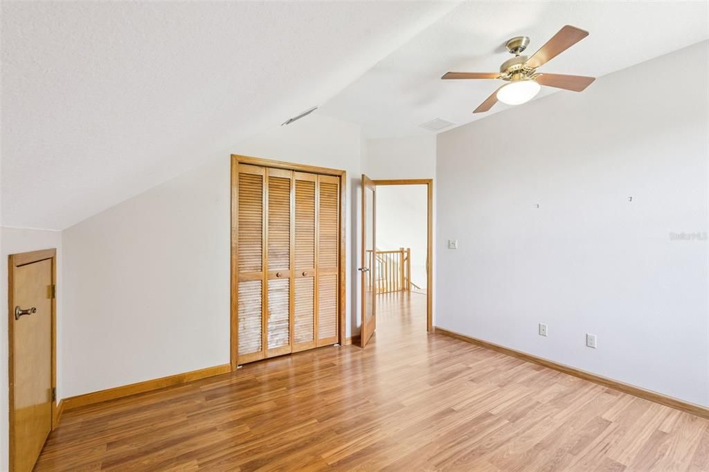 For Sale: $550,000 (3 beds, 2 baths, 2250 Square Feet)
