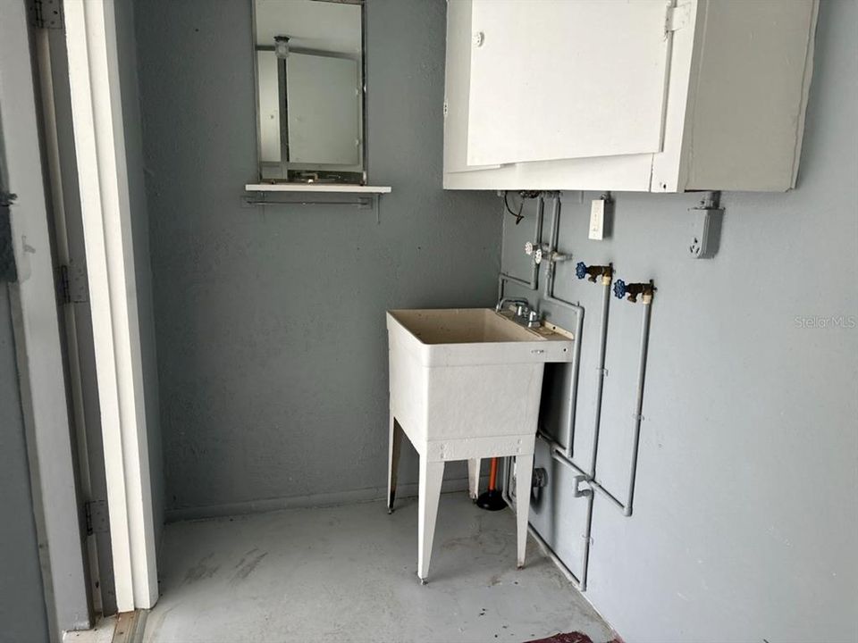 For Sale: $219,999 (2 beds, 2 baths, 1172 Square Feet)