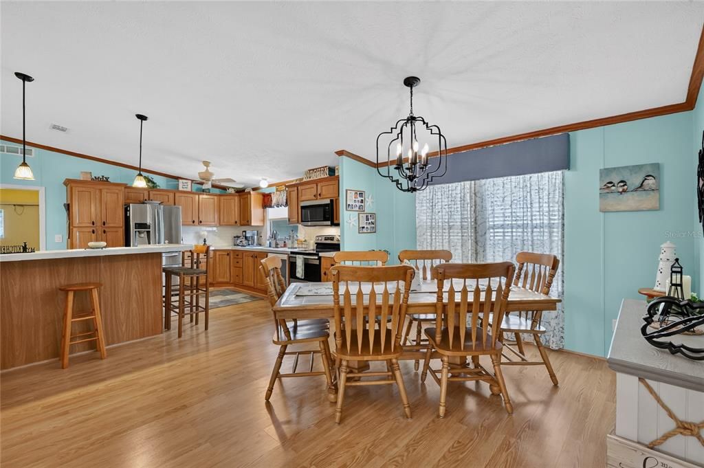 For Sale: $229,900 (3 beds, 2 baths, 1800 Square Feet)