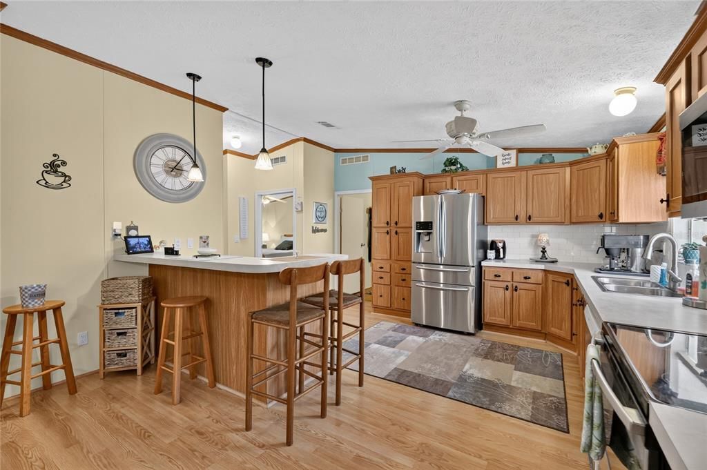 For Sale: $229,900 (3 beds, 2 baths, 1800 Square Feet)