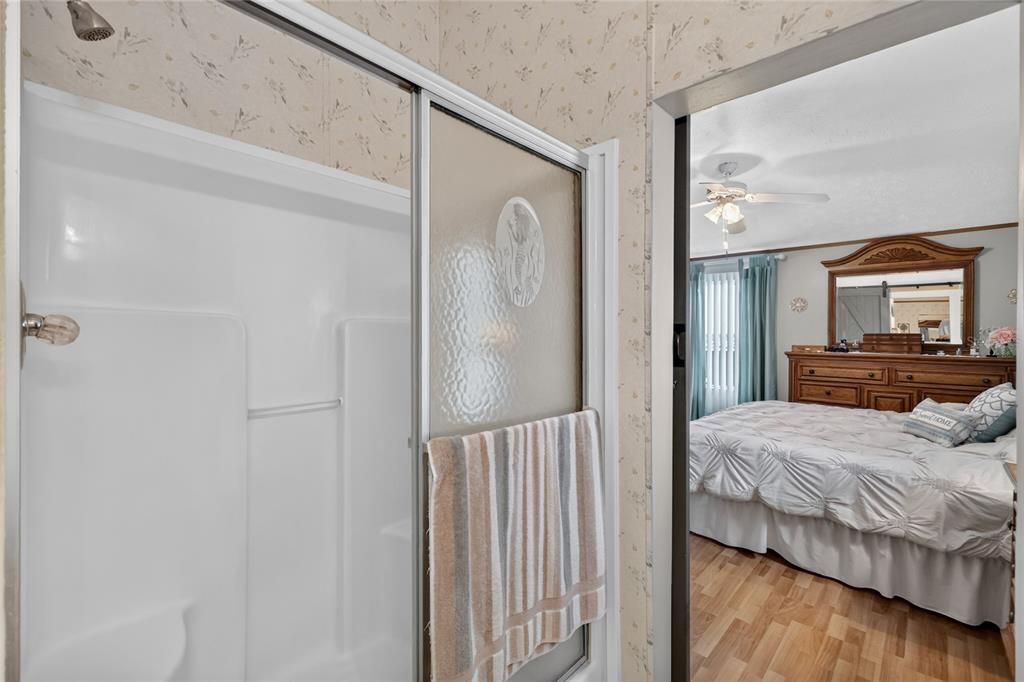 For Sale: $229,900 (3 beds, 2 baths, 1800 Square Feet)