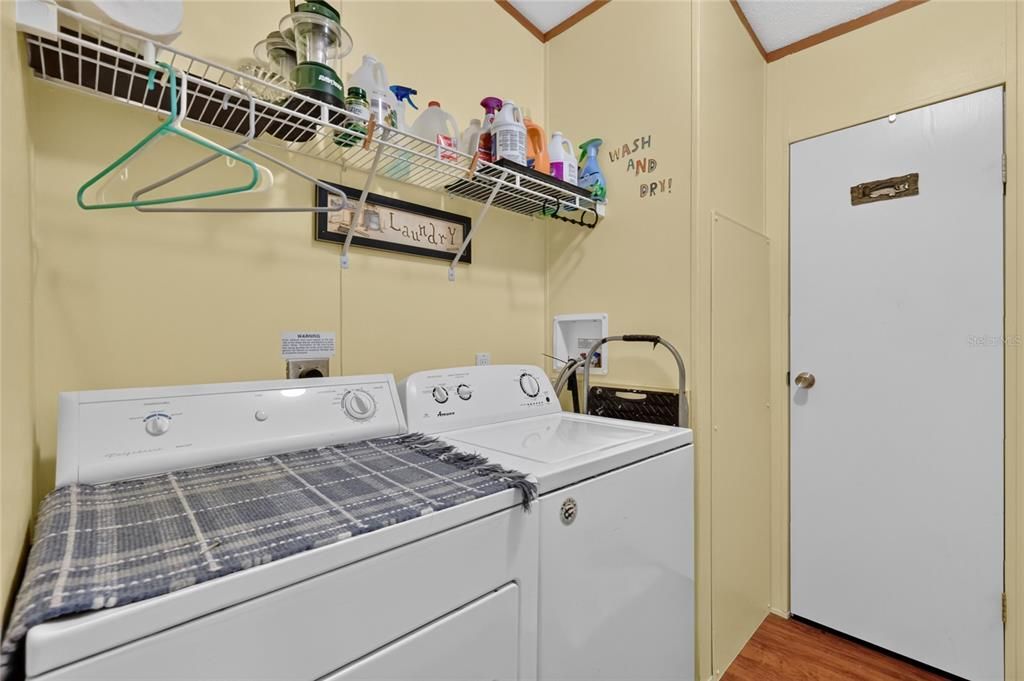 For Sale: $229,900 (3 beds, 2 baths, 1800 Square Feet)