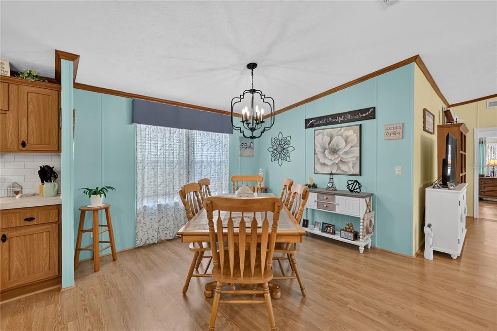 For Sale: $229,900 (3 beds, 2 baths, 1800 Square Feet)