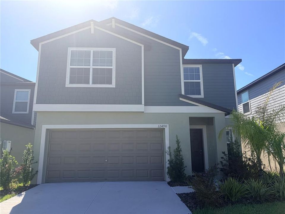 For Rent: $3,000 (5 beds, 2 baths, 2254 Square Feet)
