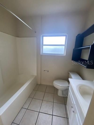 For Rent: $1,800 (2 beds, 2 baths, 826 Square Feet)