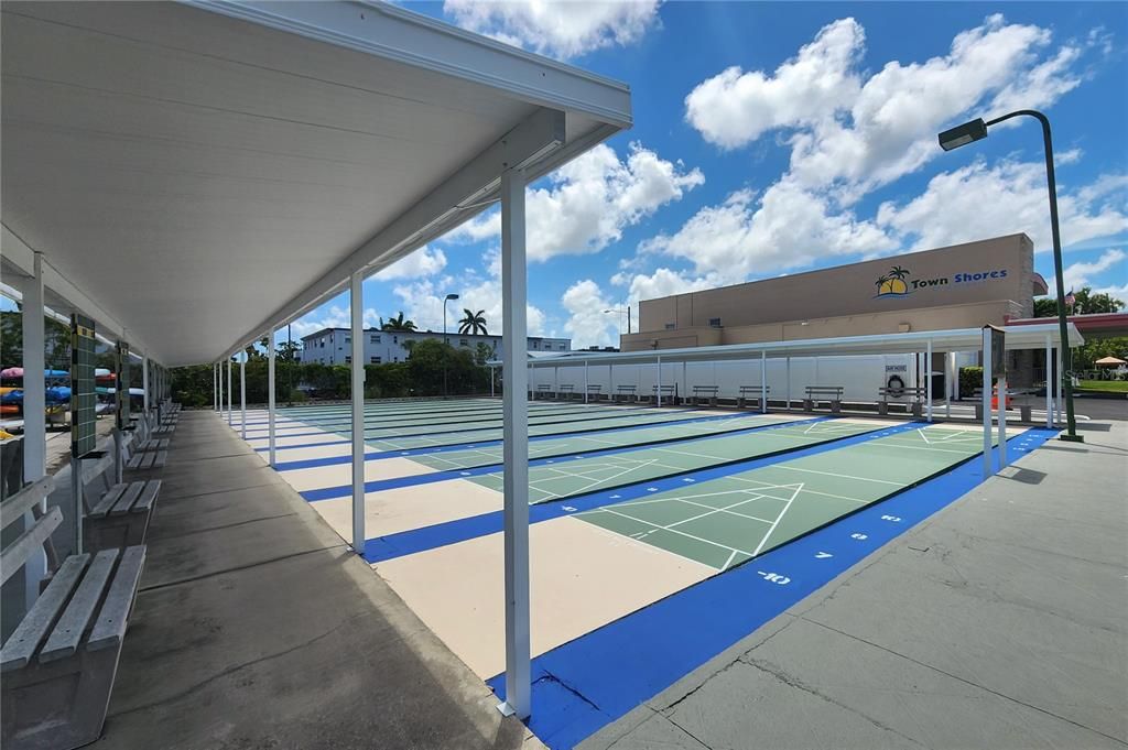 For Sale: $159,000 (2 beds, 2 baths, 1170 Square Feet)