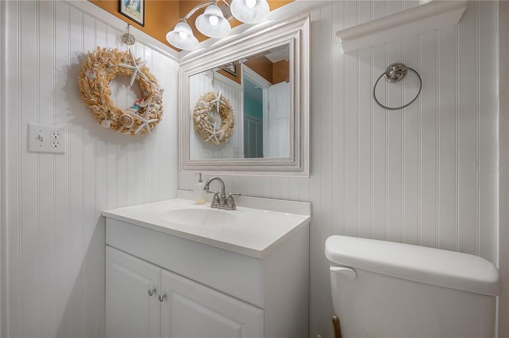 For Sale: $159,000 (2 beds, 2 baths, 1170 Square Feet)