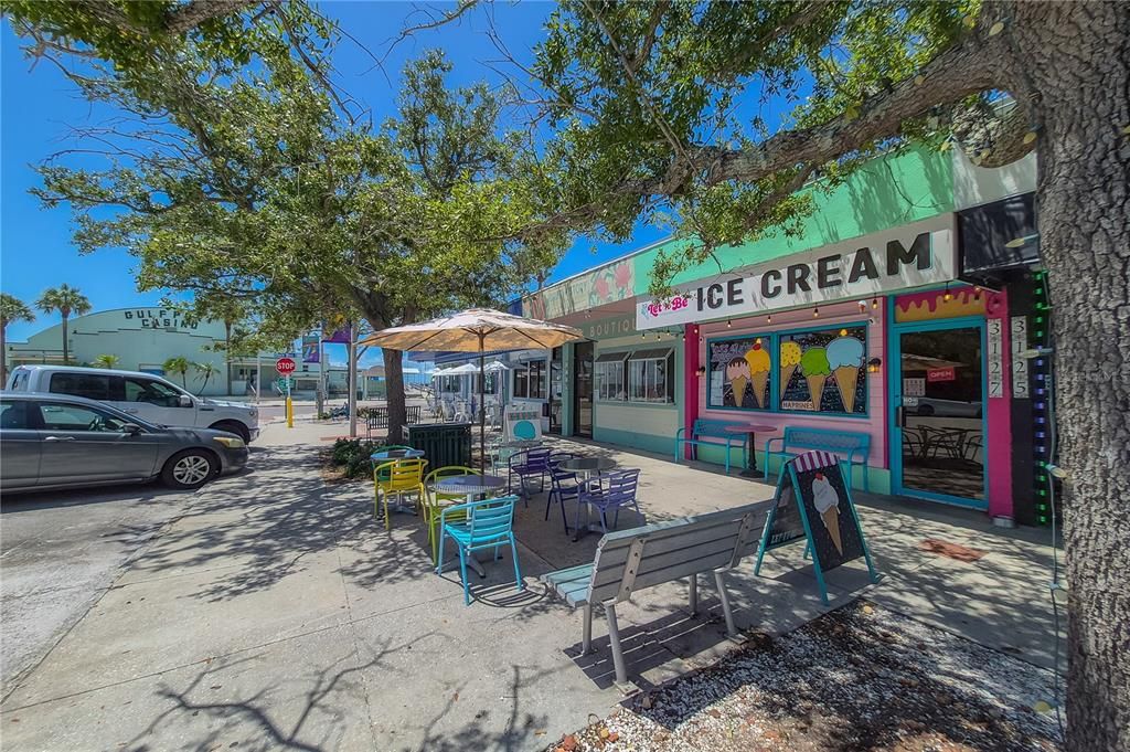 For Sale: $159,000 (2 beds, 2 baths, 1170 Square Feet)