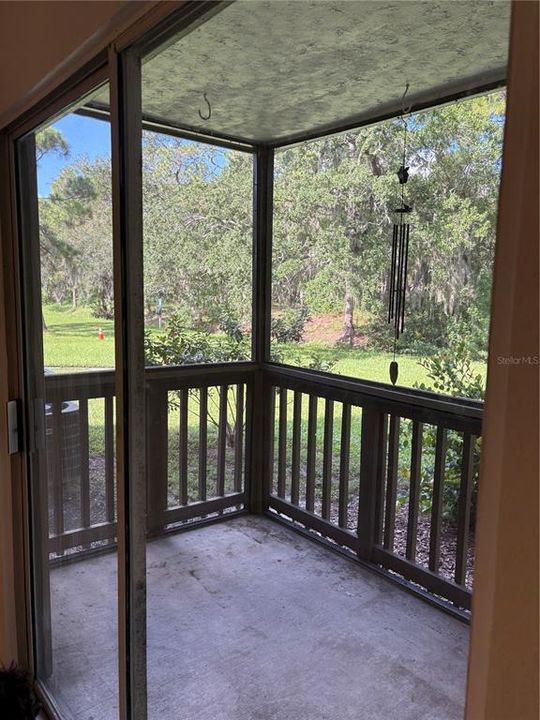 For Rent: $1,900 (2 beds, 2 baths, 940 Square Feet)