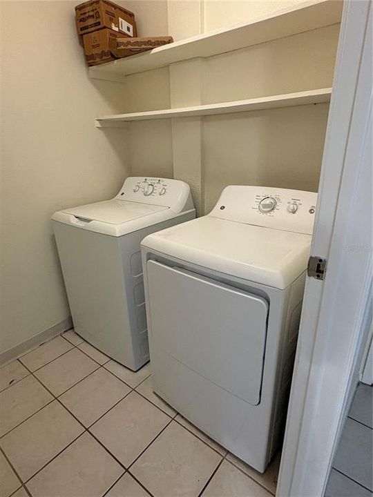 For Rent: $1,900 (2 beds, 2 baths, 940 Square Feet)