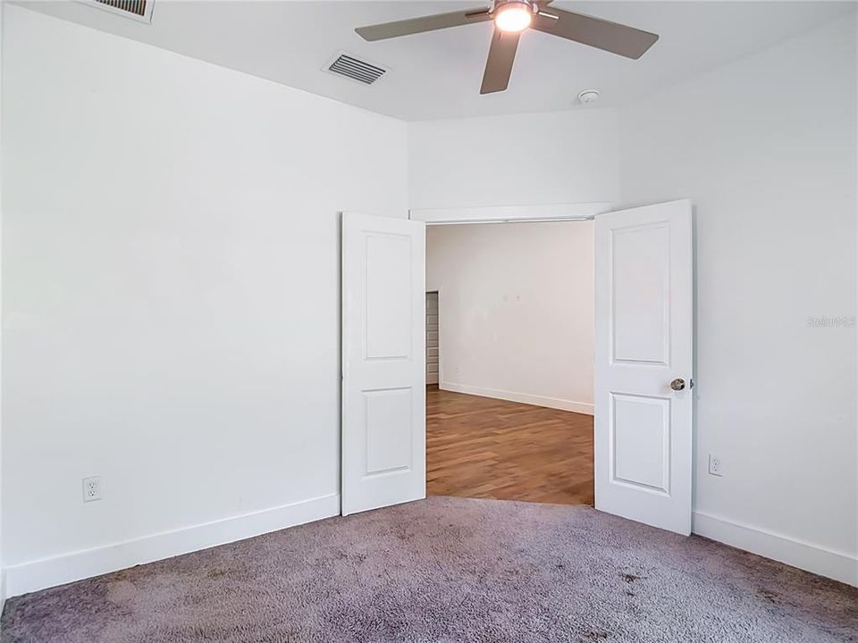 For Sale: $469,500 (4 beds, 2 baths, 2277 Square Feet)