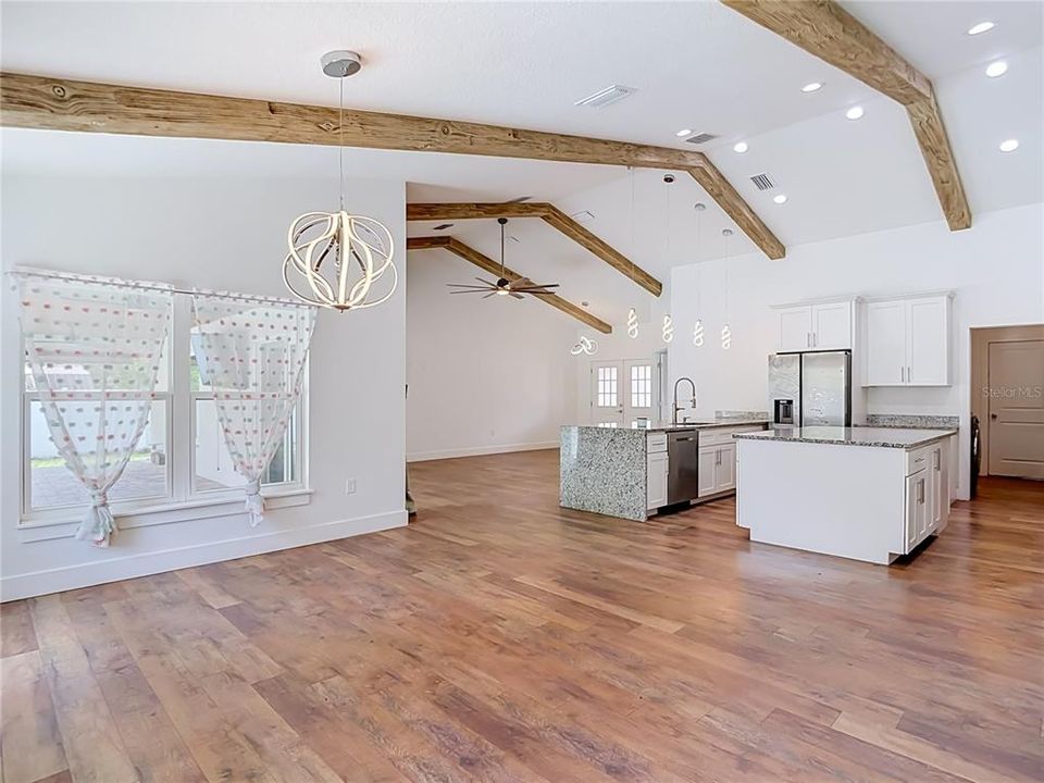 For Sale: $469,500 (4 beds, 2 baths, 2277 Square Feet)