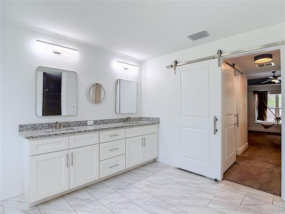 For Sale: $469,500 (4 beds, 2 baths, 2277 Square Feet)