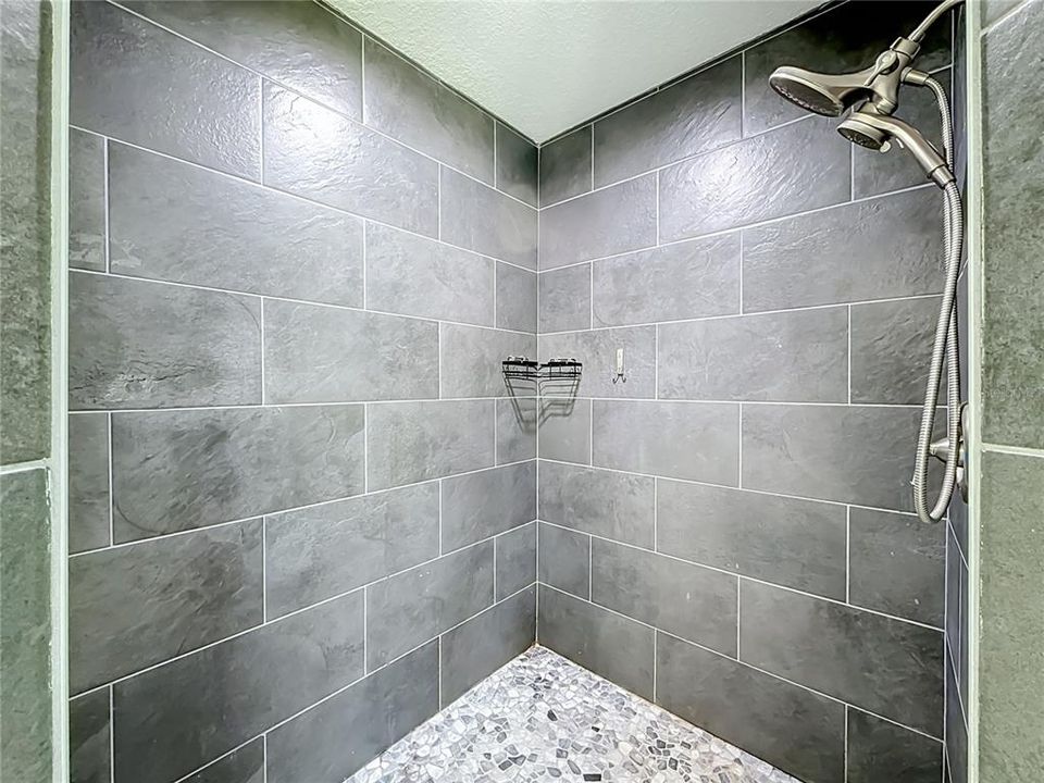 For Sale: $469,500 (4 beds, 2 baths, 2277 Square Feet)