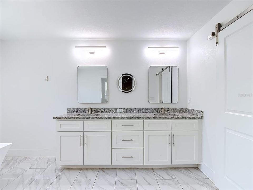 For Sale: $469,500 (4 beds, 2 baths, 2277 Square Feet)