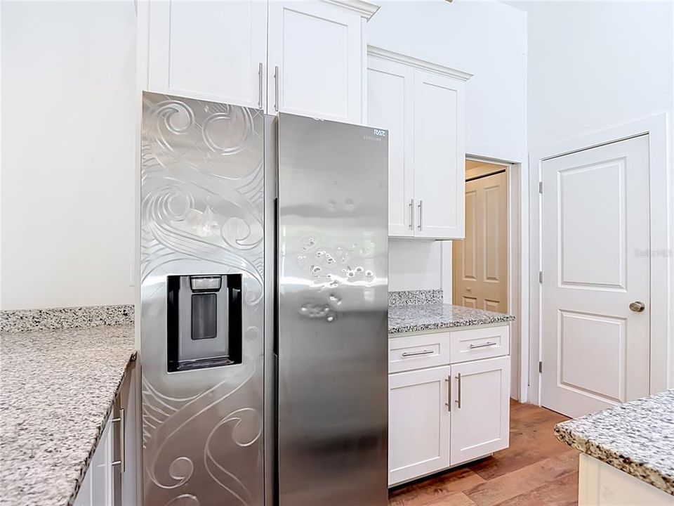 For Sale: $469,500 (4 beds, 2 baths, 2277 Square Feet)