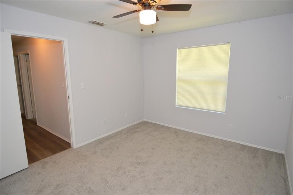 For Rent: $2,000 (3 beds, 2 baths, 985 Square Feet)