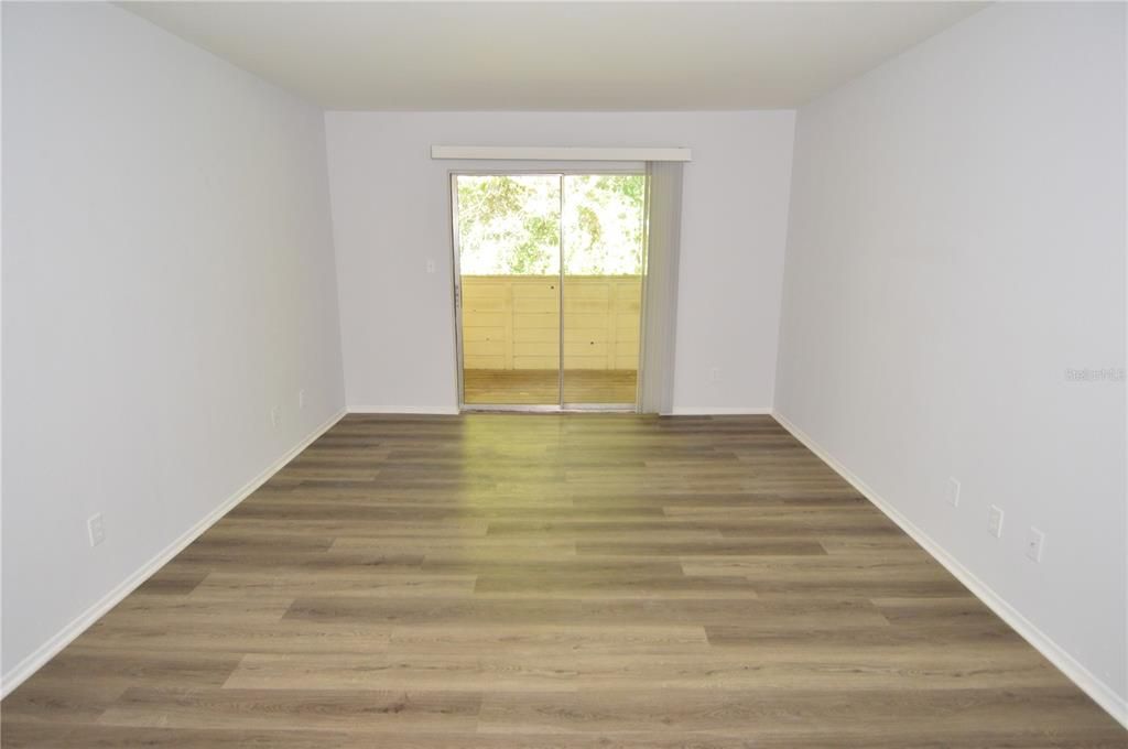 For Rent: $2,000 (3 beds, 2 baths, 985 Square Feet)