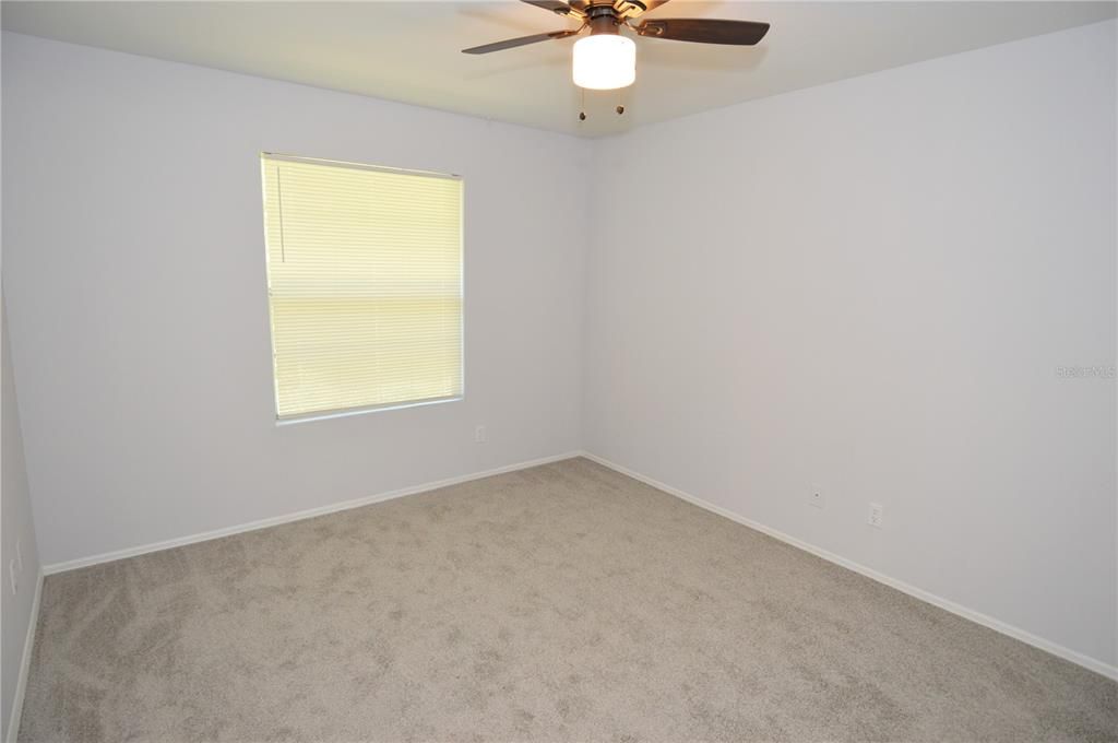 For Rent: $2,000 (3 beds, 2 baths, 985 Square Feet)