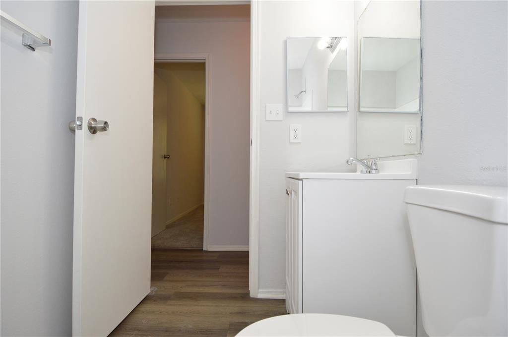 For Rent: $2,000 (3 beds, 2 baths, 985 Square Feet)