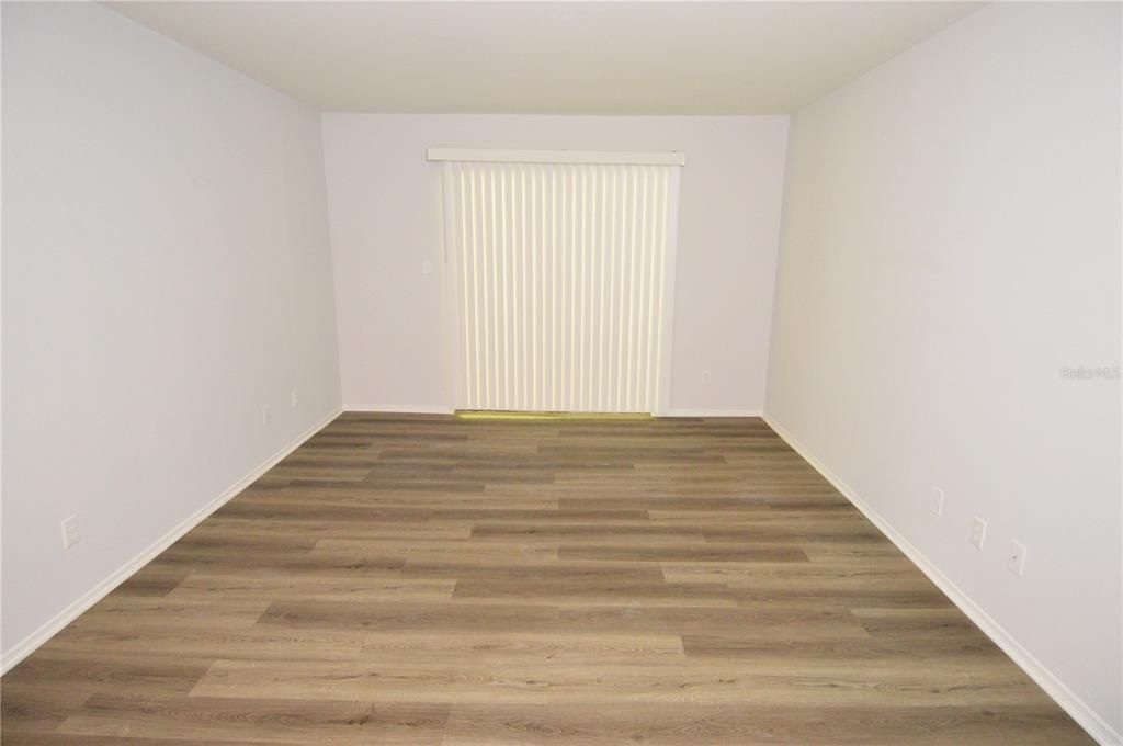 For Rent: $2,000 (3 beds, 2 baths, 985 Square Feet)