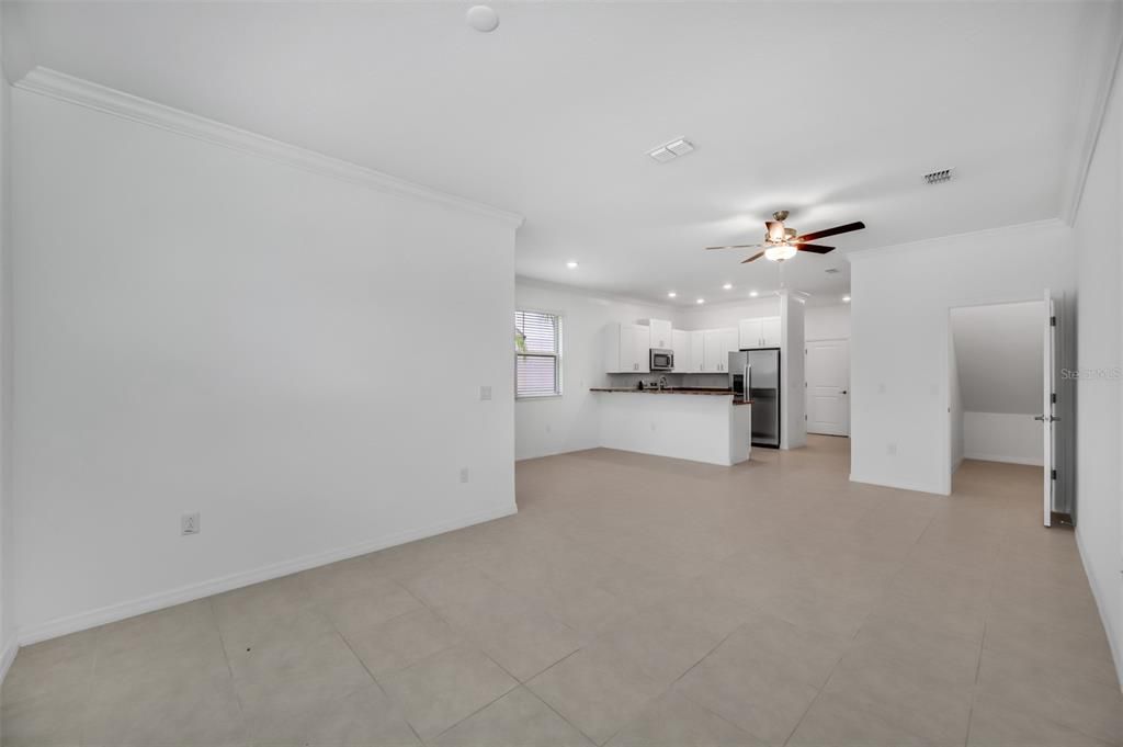 En Renta: $2,145 (3 camas, 2 baños, 1787 Pies cuadrados)